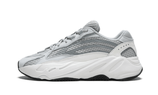 Yeezy 700 V2 Static - Release Out