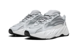 Yeezy 700 V2 Static - Release Out