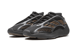 Yeezy 700 V3 Clay Brown - Release Out