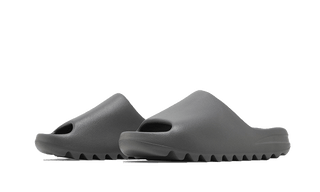 Yeezy Slide Granite - Release Out